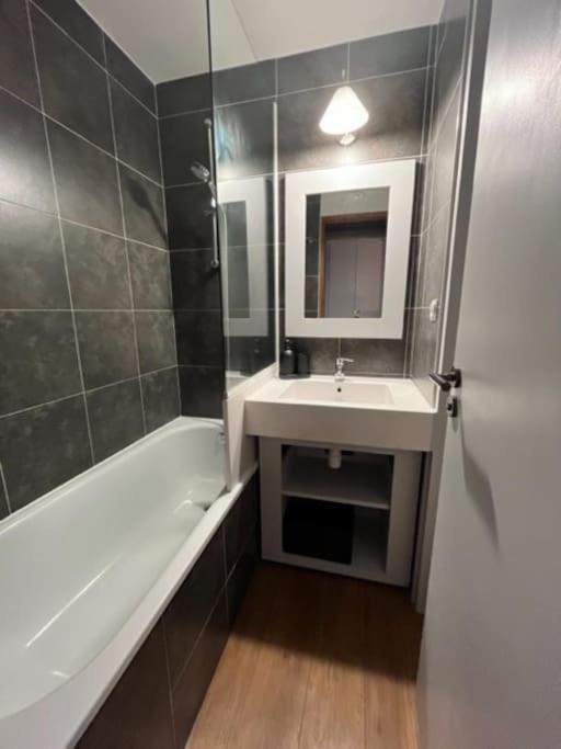 4 Personnes Plein Centre Apartment Huez